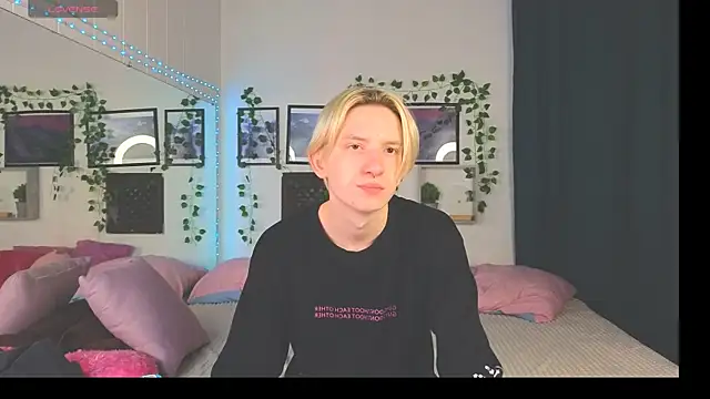 Ron Vils online show from 12-08-24, 03:00