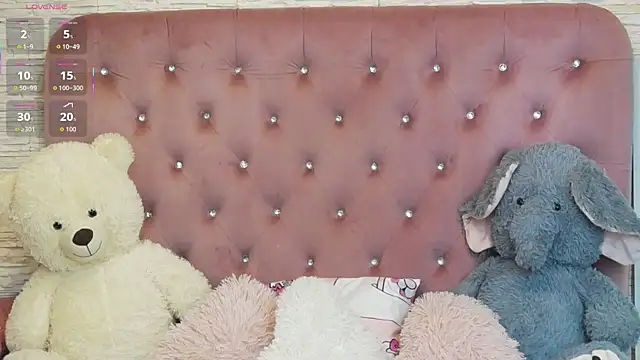 SophiaStarr online show from 02-26-26, 08:41