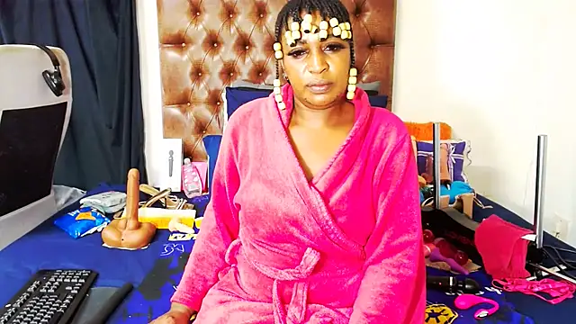 Hotxbums22 online show from 02-12-26, 07:36