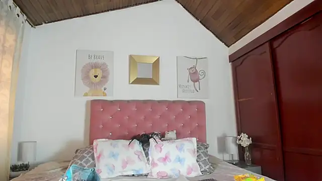 CelessteRedds online show from 10-14-25, 11:44