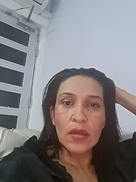 Snapshot of Slut_Milf_ chatting on 03-05-25, 01:42 Slut Milf online show from 03-05-25, 01:42