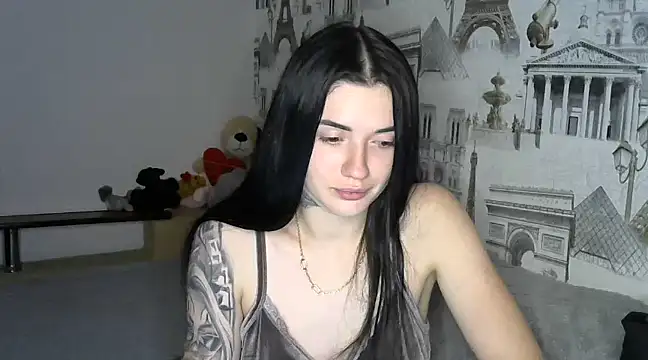 Liana diva online show from 12-21-24, 12:20