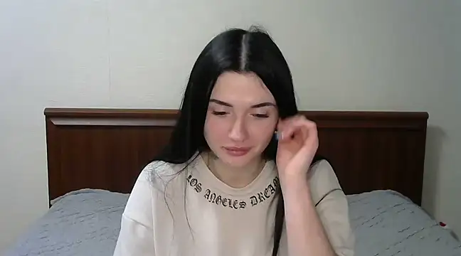 Liana diva online show from 02-13-25, 07:31