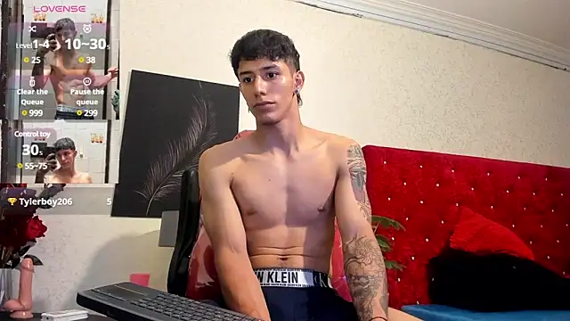 Cristopher23  online show from 03-15-25, 10:55