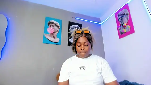 Lilybaudinx96 online show from 01-03-25, 12:00