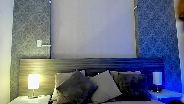 Snapshot of Mistyca chatting on 03-13-26, 11:39 Mistyca online show from 03-13-26, 11:39