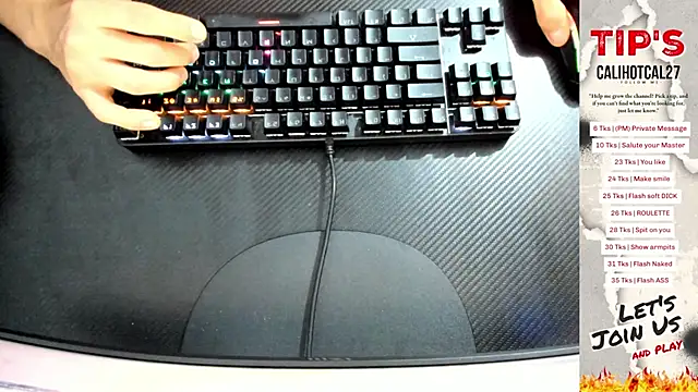 Snapshot of Calihotcaliente277 chatting on 10-09-25, 10:35 Calihotcaliente277 online show from 10-09-25, 10:35