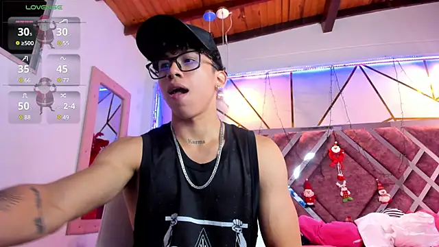 AkazaBoy  online show from 12-21-24, 04:19