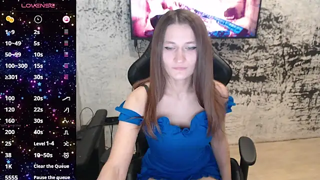 Snapshot of PamelaYoun chatting on 11-25-25, 02:28 PamelaYoun online show from 11-25-25, 02:28