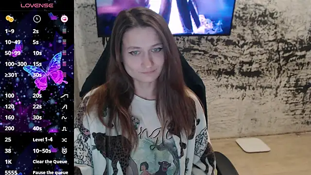 Snapshot of PamelaYoun chatting on 12-03-25, 02:04 PamelaYoun online show from 12-03-25, 02:04