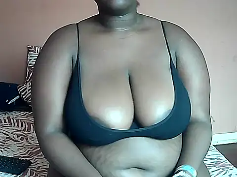 Snapshot of MelaninBear chatting on 02-15-25, 01:38 MelaninBear online show from 02-15-25, 01:38