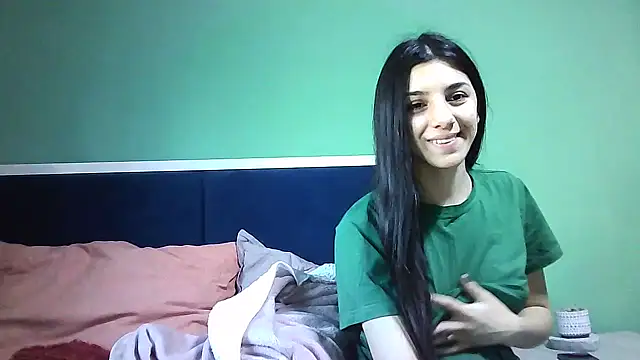 Snapshot of Ahotkittyxxx chatting on 01-02-25, 09:43 Ahotkittyxxx online show from 01-02-25, 09:43
