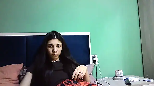 Snapshot of Ahotkittyxxx chatting on 01-04-25, 04:43 Ahotkittyxxx online show from 01-04-25, 04:43