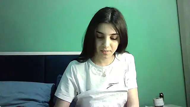 Snapshot of Ahotkittyxxx chatting on 01-14-25, 04:50 Ahotkittyxxx online show from 01-14-25, 04:50