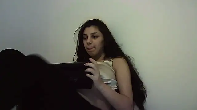 Snapshot of Ahotkittyxxx chatting on 11-12-25, 07:46 Ahotkittyxxx online show from 11-12-25, 07:46