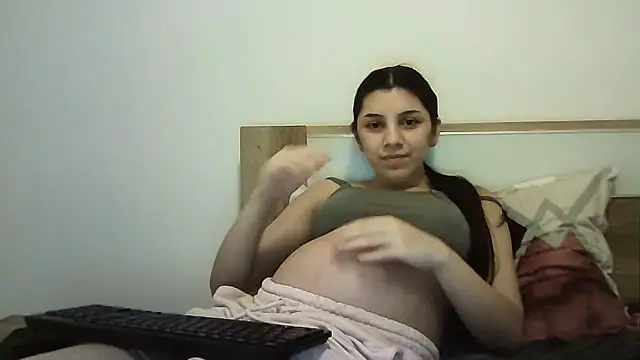 Snapshot of Ahotkittyxxx chatting on 11-28-25, 05:26 Ahotkittyxxx online show from 11-28-25, 05:26