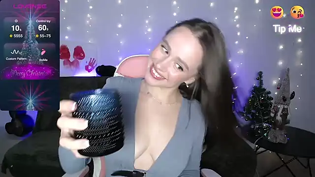 Emillias online show from 12-31-24, 10:12