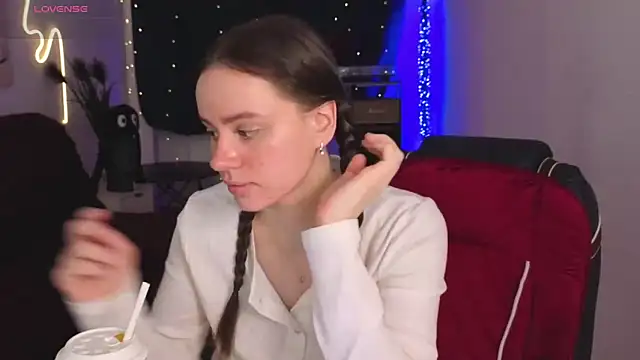 Emillias online show from 02-07-26, 08:07