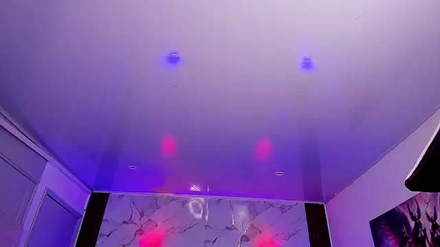 AuroraDiaz online show from 11-29-25, 07:39