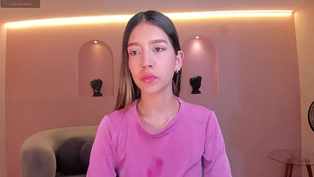 TaraLawrence online show from 12-20-25, 05:36