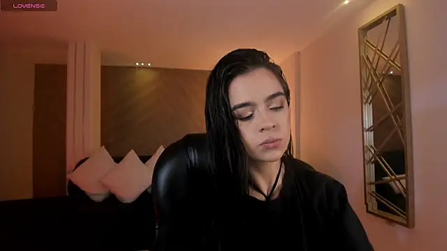 AlanaCraft online show from 01-24-25, 03:54