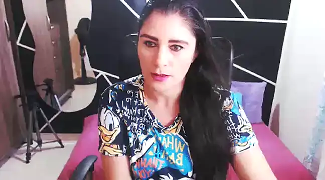 LUCY LI online show from 01-22-25, 05:59