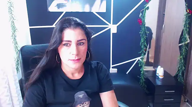 LUCY LI online show from 03-09-25, 01:37