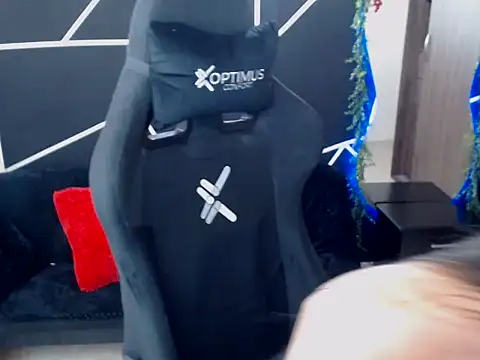 LUCY LI online show from 09-11-25, 06:19