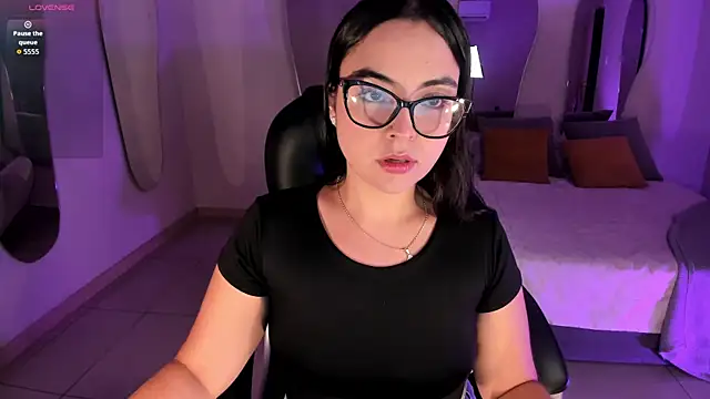 AllisonRogersX online show from 10-04-25, 07:01