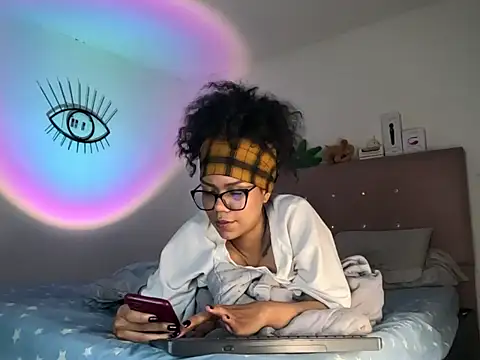 Ale xandra online show from 12-18-25, 03:45