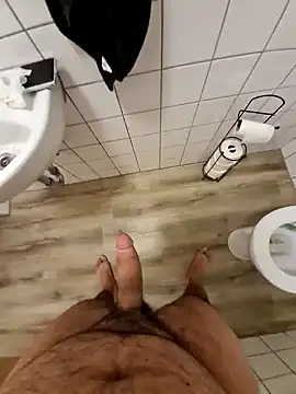 Snapshot of Cem-aus-Nrw-Krefeld chatting on 01-28-25, 11:28 Cem-aus-Nrw-Krefeld online show from 01-28-25, 11:28