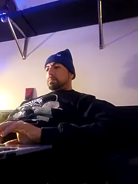 Snapshot of nakedtony81 chatting on 02-19-26, 12:34 nakedtony81 online show from 02-19-26, 12:34