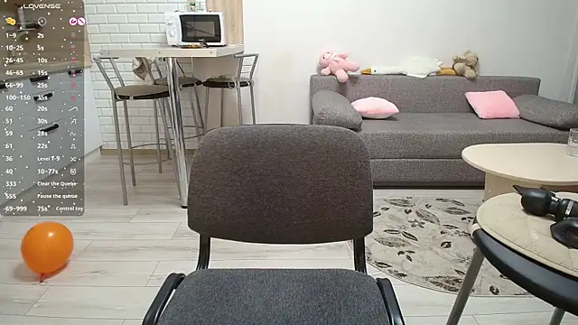 Snapshot of sweet_girl_Vr chatting on 11-05-25, 04:23 sweet girl Vr online show from 11-05-25, 04:23