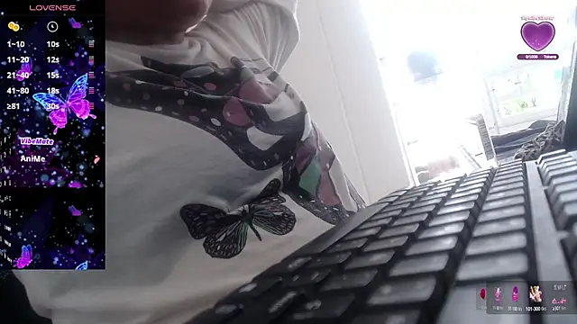 Snapshot of Gabycutee chatting on 10-11-25, 07:56 Gabycutee online show from 10-11-25, 07:56