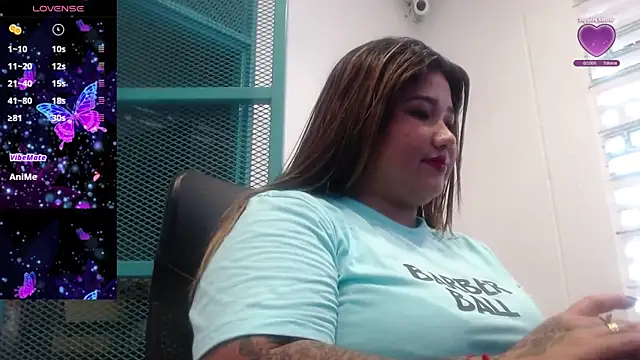 Snapshot of Gabycutee chatting on 10-12-25, 09:58 Gabycutee online show from 10-12-25, 09:58