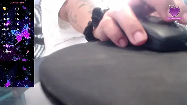 Snapshot of Gabycutee chatting on 10-19-25, 09:26 Gabycutee online show from 10-19-25, 09:26