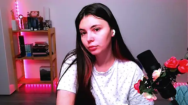 Snapshot of peaachybabe__ chatting on 10-15-25, 11:16 peaachybabe online show from 10-15-25, 11:16