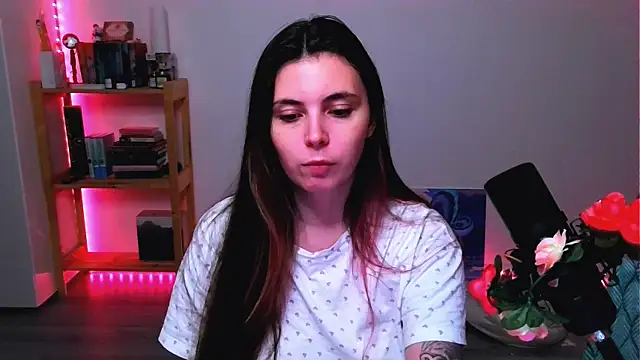 Snapshot of peaachybabe__ chatting on 10-16-25, 04:41 peaachybabe online show from 10-16-25, 04:41