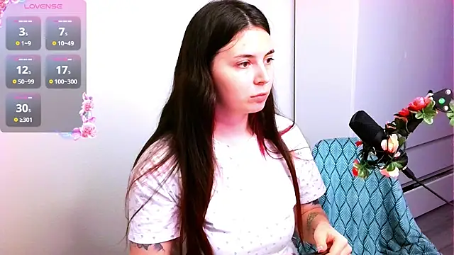 Snapshot of peaachybabe__ chatting on 11-21-25, 05:00 peaachybabe online show from 11-21-25, 05:00