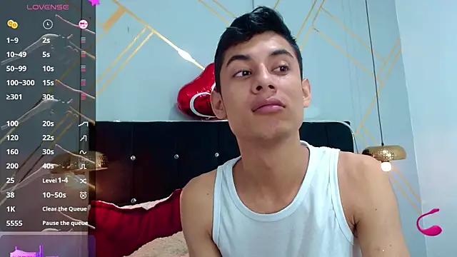 Oliver king sex online show from 03-05-25, 05:29