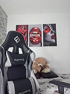 Antonella2 m online show from 11-08-25, 01:11