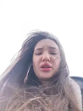 Snapshot of Holly_Molii chatting on 12-26-24, 05:15 Holly Molii online show from 12-26-24, 05:15