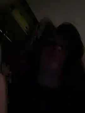 Snapshot of Holly_Molii chatting on 02-08-25, 04:14 Holly Molii online show from 02-08-25, 04:14