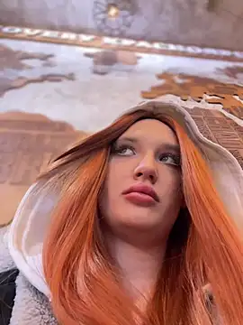 Snapshot of Holly_Molii chatting on 02-19-25, 08:33 Holly Molii online show from 02-19-25, 08:33