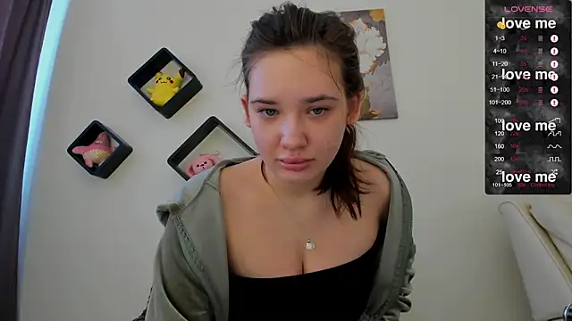 Snapshot of Holly_Molii chatting on 02-24-25, 05:54 Holly Molii online show from 02-24-25, 05:54