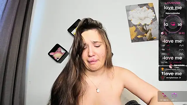 Snapshot of Holly_Molii chatting on 03-05-25, 09:27 Holly Molii online show from 03-05-25, 09:27