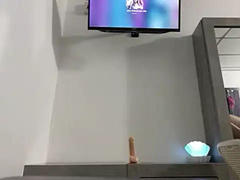 Snapshot of Akaerizz chatting on 01-18-25, 05:20 Akaerizz online show from 01-18-25, 05:20