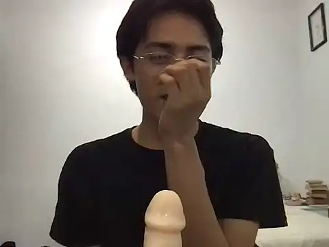 Snapshot of Akaerizz chatting on 09-12-25, 04:01 Akaerizz online show from 09-12-25, 04:01