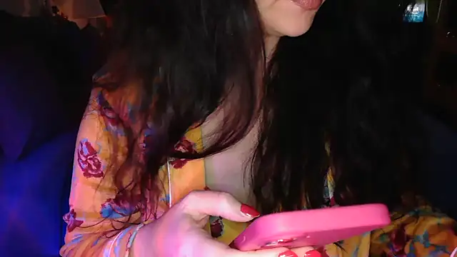 Snapshot of CronacaErotica chatting on 02-07-25, 11:45 CronacaErotica online show from 02-07-25, 11:45