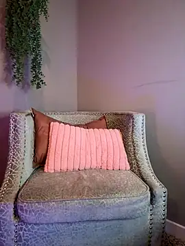 Naughty pussy2cum online show from 09-27-25, 07:02